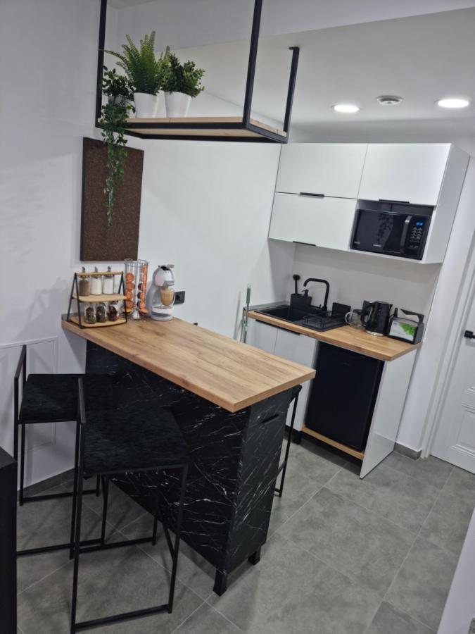Casa Chiper - Apartament Etaj 1 Braşov Exterior foto
